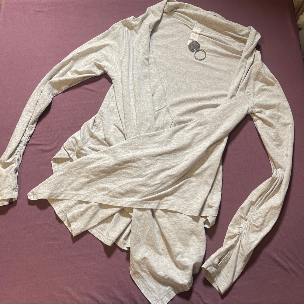 Ivivva (Lululemon kids) light long sleeve wrap open front cardigan - size 10